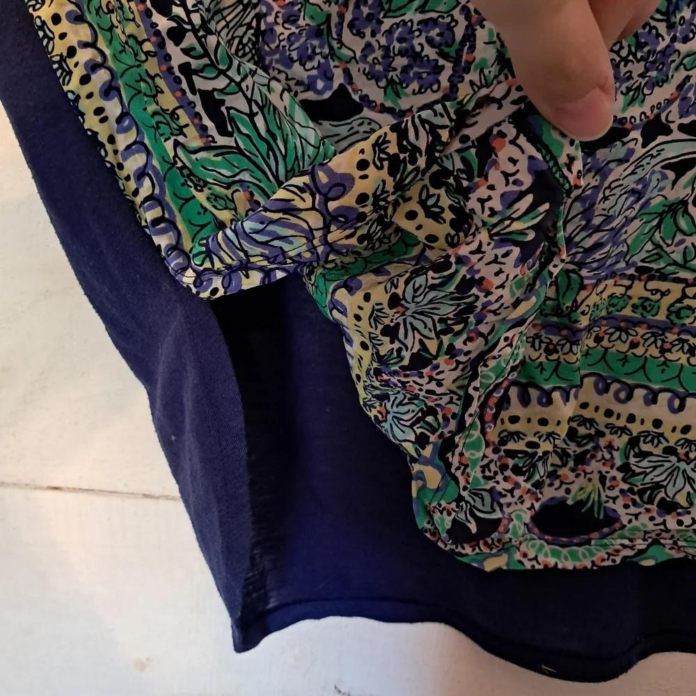 Lilly Pulitzer Short Sleeve Jungle Theme Shirt Blouse Size XS Silk Front - Picture 4 of 7